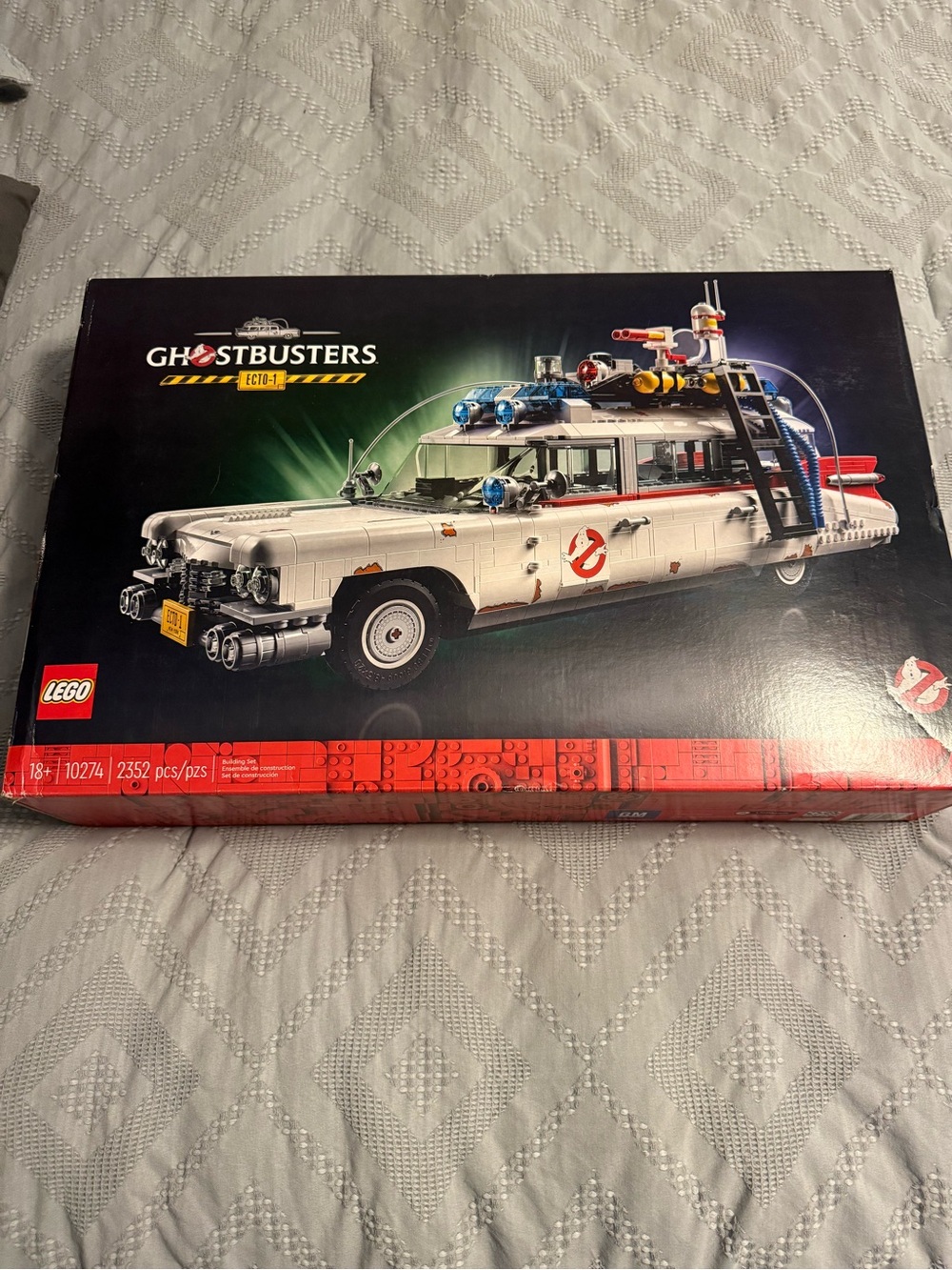 LEGO White Ghostbusters Ecto-1 Brand New in Box